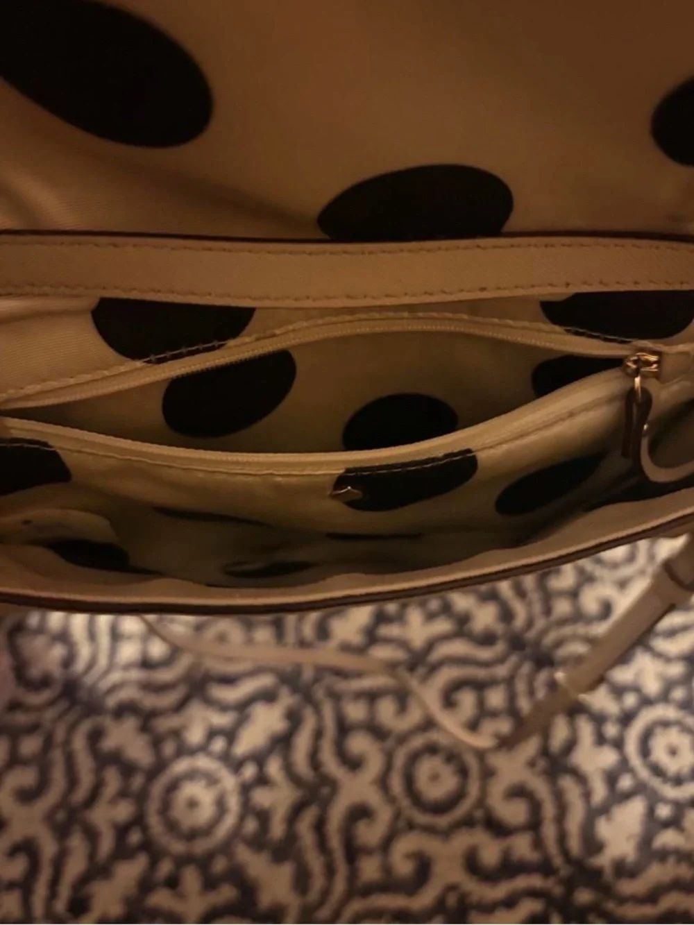 kate spade Crossbody Wallet in Taupe Beige